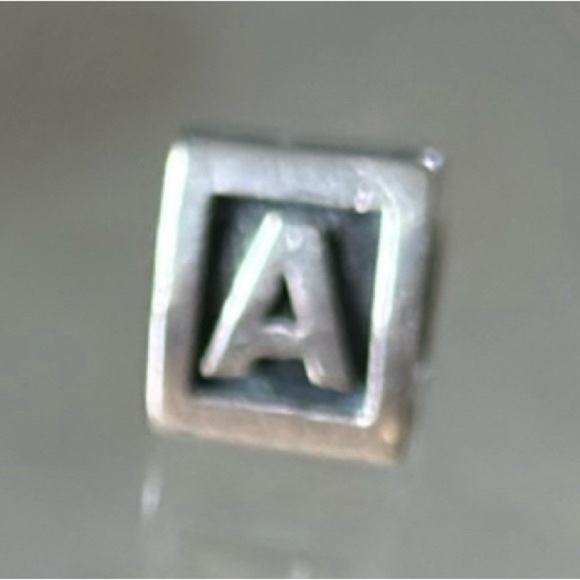 Pandora Jewelry - Pandora charm A​​